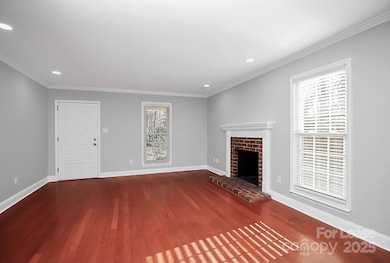 102 Cabell Way, Charlotte, NC 28211 - photo 5