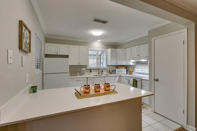 15151 Berry Trail unit 401, Dallas, TX 75248 - photo 7