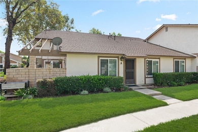 5466 E Willow Woods Ln unit A, Anaheim, CA 92807 - photo 2