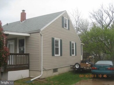 810 N Woodlynn Rd, Essex, MD 21221 - photo 3