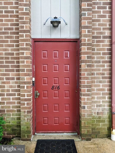 816 Putnam Blvd unit 47, Wallingford, PA 19086 - photo 2