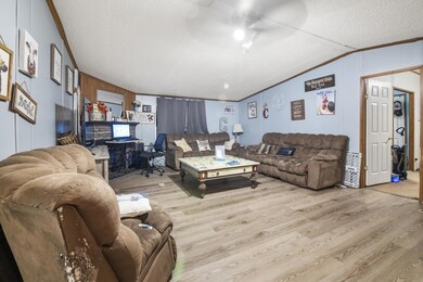 6_Living-Room_1800x1200_4083780