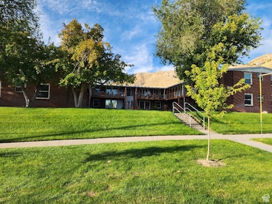 370 W 800 N unit 8, Salt Lake City, UT 84103 - photo 2