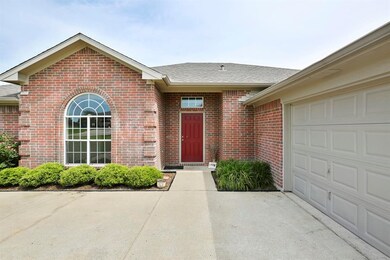 225 Lakeview Way, Celina, TX 75009 - photo 4