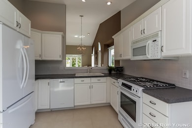 2470 Highridge Ln SE unit 17, Grand Rapids, MI 49546 - photo 4