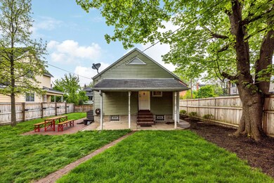 2019-04-25 443 E Kossuth St 06