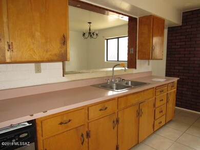 023-553938 Kitchen 2