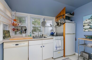 24A Myrtle Ave South Portland-large-006-