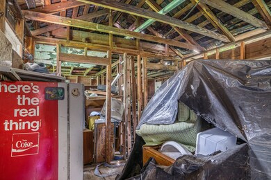 5709 Wayne St, Houston, TX 77026 - photo 5