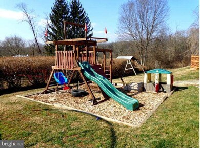 5812 Hanna Rd, Sykesville, MD 21784 - photo 3