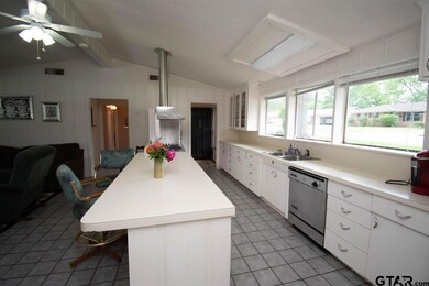 3142 3142 S Donnybrook, Tyler, TX 75701 - photo 6