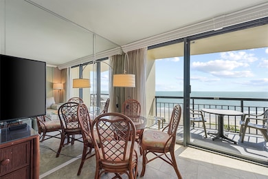 Dine with daily views over the Gulf.