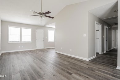 004-photo-living-room-8165407