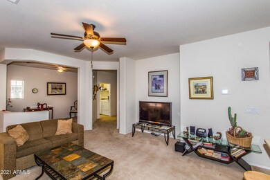 04 Family Room
