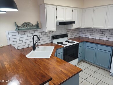 59th Ave Kitchen 2