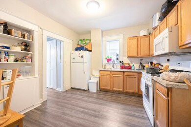 1023 Sheridan 5