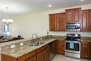 Large kitchen counter, perfect for some bar-stools