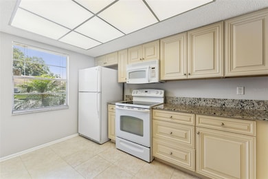 2640 Woodgate Ln unit F6, Sarasota, FL 34231 - photo 7