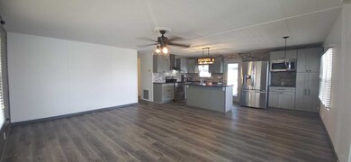 9041 Daniel Ave, Port Richey, FL 34668 - photo 5