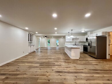 112 Pecan Blvd, Fitzgerald, GA 31750 - photo 3