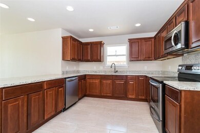 930 White Oak St, Elkins, AR 72727 - photo 4