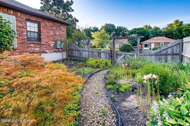 5801 Holly Oak Ct, Louisville, KY 40291 - photo 5