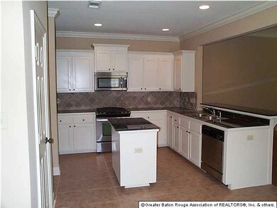 Ready for immediate occupancy. Stainless appliance