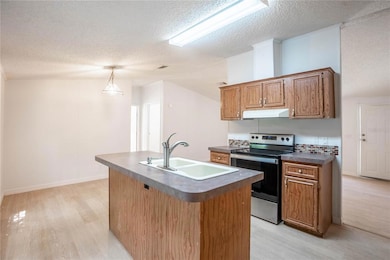 9316 Ashley Oaks Ct, Tampa, FL 33610 - photo 7