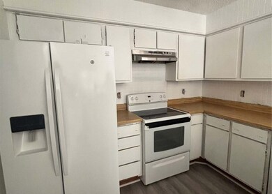 6347 Cattails Ln unit 63, Houston, TX 77035 - photo 7