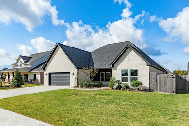 2 Greystone Ct, Angleton, TX 77515 - photo 6