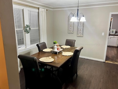 910 2nd St SW, Reform, AL 35481 - photo 3