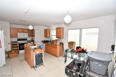 2925 NE 7th Ave, Cape Coral, FL 33909 - photo 6