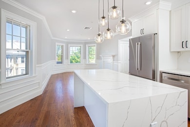 104 Walnut St, Brookline, MA 02445 - photo 4