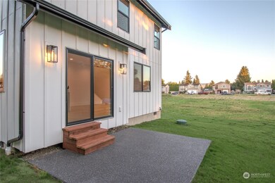 409 E 2nd St, Nooksack, WA 98276 - photo 5