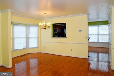 9354 Sombersby Ct, Laurel, MD 20723 - photo 3