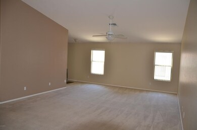 Spacious livingroom