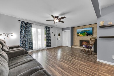 5-web-or-mls-25229 Hanover St Dearborn H