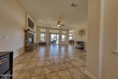 24500 Jacaranda Dr, Tehachapi, CA 93561 - photo 5