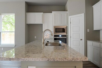 505 Alta Vista St, Joshua, TX 76058 - photo 6