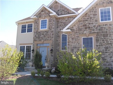 3261 Overlook Dr, Emmaus, PA 18049 - photo 3