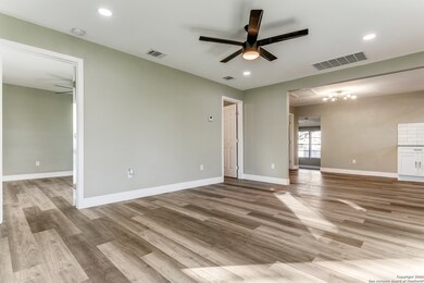 802 Cresthill Rd, San Antonio, TX 78220 - photo 5