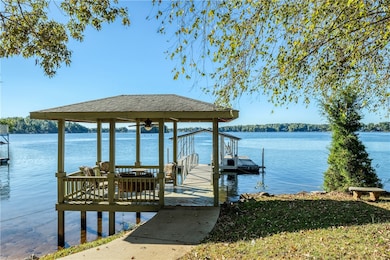 192 Walker Point, Seneca, SC 29672 - photo 4