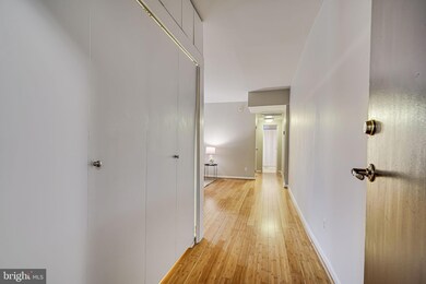 1669 Columbia Rd NW unit 208, Washington, DC 20009 - photo 2