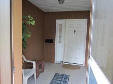 654 Katherine Ave, Ashland, OH 44805 - photo 2