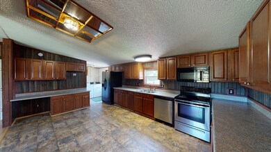 5689 Woodhaven Rd, Pavo, GA 31778 - photo 2