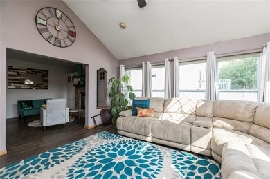 724 E Terrace Dr, Center Point, IA 52213 - photo 6