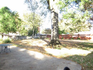 244 S Grove Park Rd, Memphis, TN 38117 - photo 4