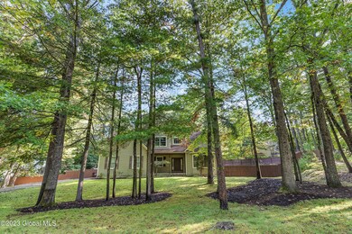 11 Huntington Ct, Saratoga Springs, NY 12866 - photo 2