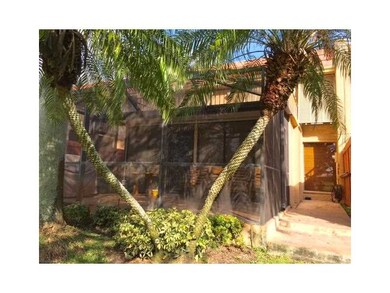 19612 Bobolink Dr unit 19612, Hialeah, FL 33015 - photo 3