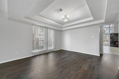 2012 Hemingway Dr, Denton, TX 76210 - photo 3